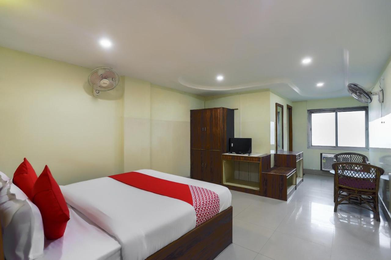 Oyo 72139 Rishi Satsang Bhawan Hotel Vrindávan Kültér fotó